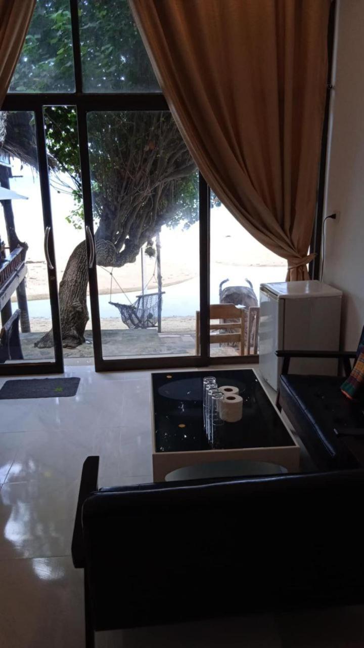 Secret Place And Restaurant होटल *